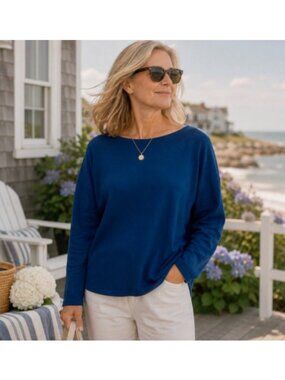 Vince Sweater Women's Small Blue Rayon & Cashmere Blend Boat Neck Long Sleeve